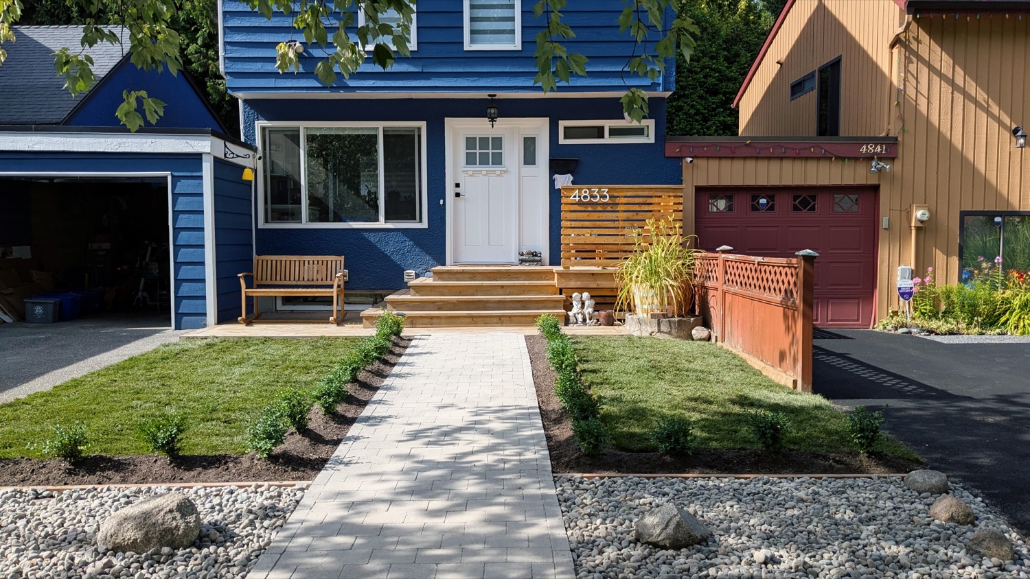 Front-yard river rock & walkway
